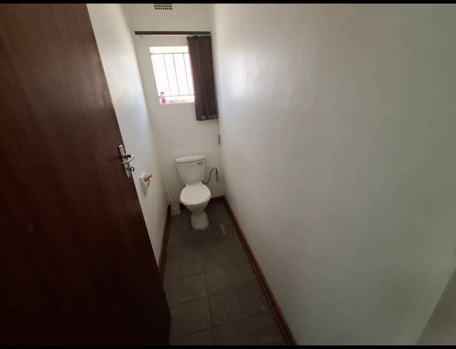 3 BEDROOM HOUSE FOR SALE IN QUEENSWOOD